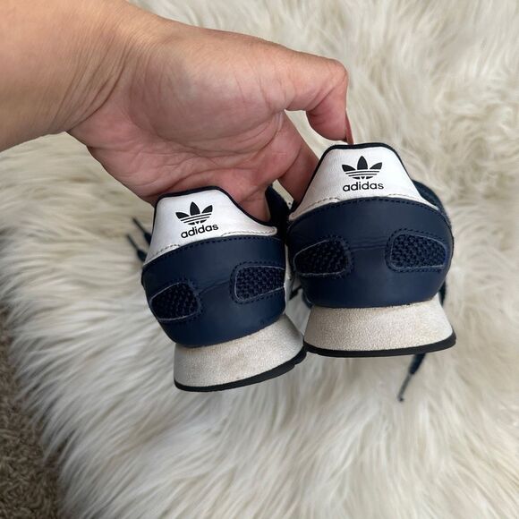 Adidas unisex blue kid sneakers size 1 - Picture 3 of 5